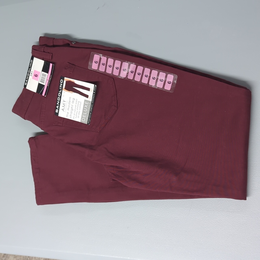 Bandolino Deluxe super stretch, Tummy slimming, size 6 straight leg ladies pants